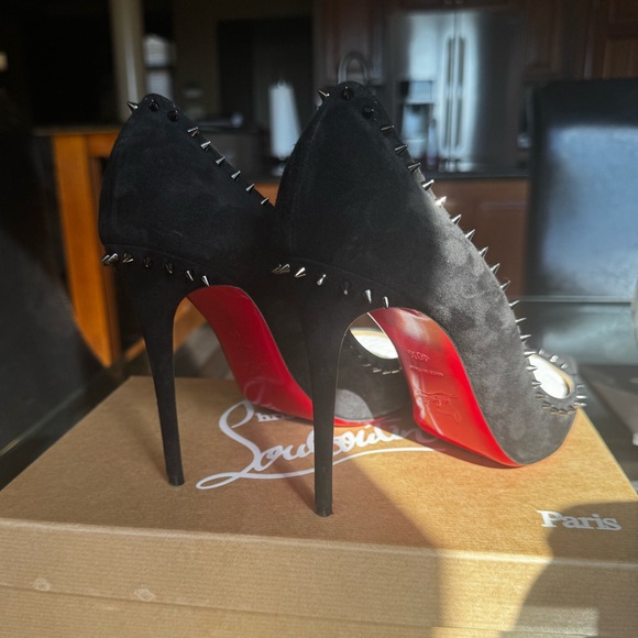 Christian Louboutin Anjalina 100 Heels - Picture 5 of 15